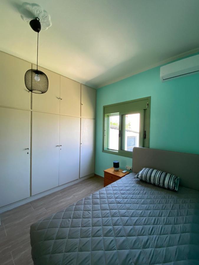 Acrocorinthos House